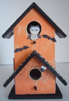 halloween-mini-birdhouse-front-jenna-franklin